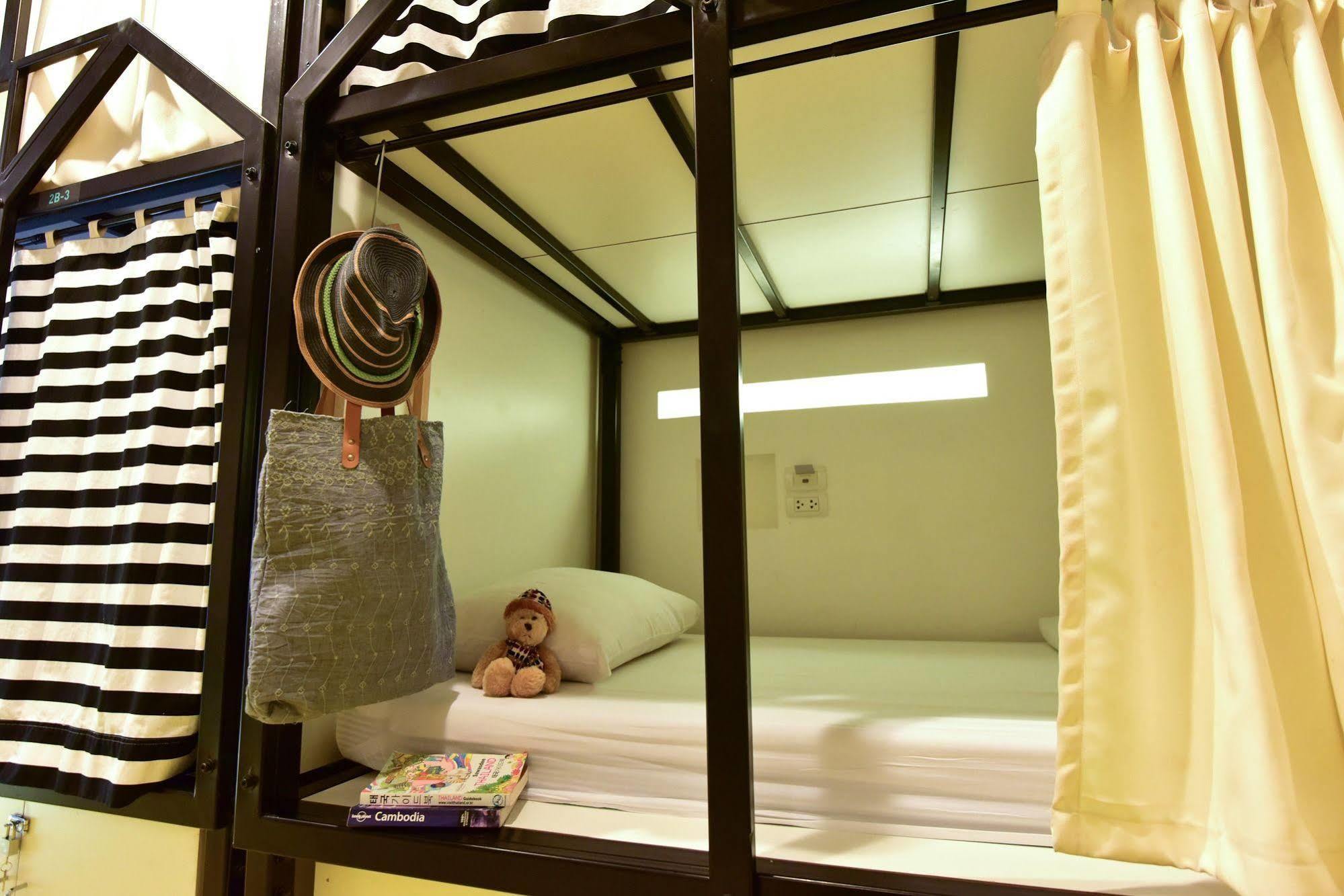 Vimarn Hostel Bangkok Eksteriør bilde